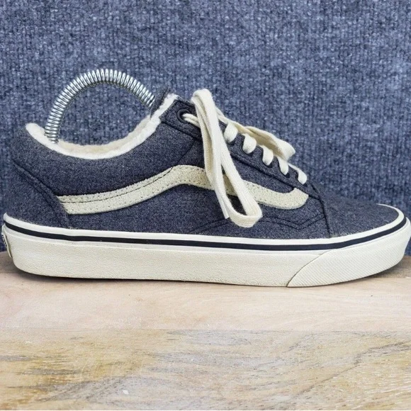 VANS Old Skool Sherpa Womens Size 9 Gray Low Top Sneakers Shoes 721454 - Picture 4 of 12
